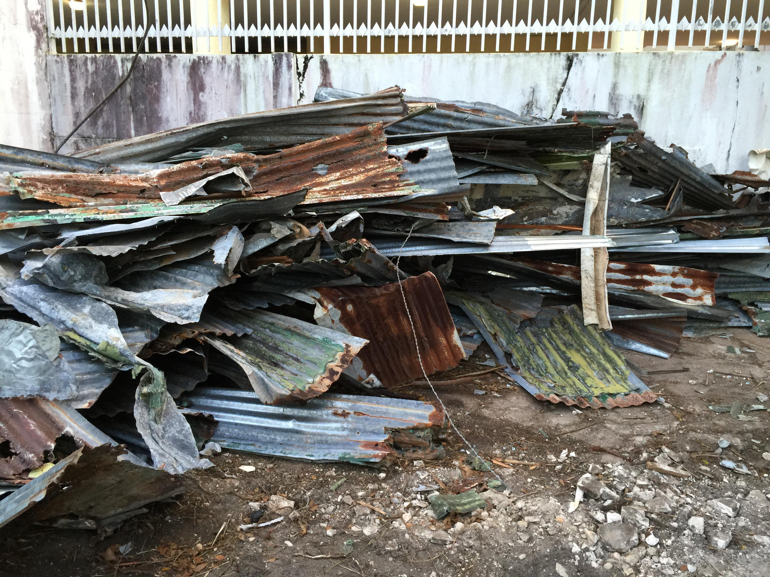 Demolición Casa en la Calle Cuevillas 557 - San Juan (Miramar) - 2015 00011